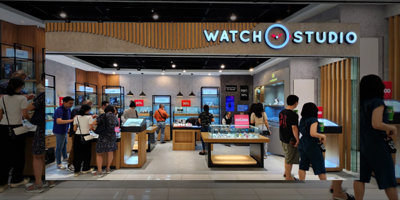 Gaya Baru Watch Studio Summarecon Mall Serpong Menyambut Idul Fitri